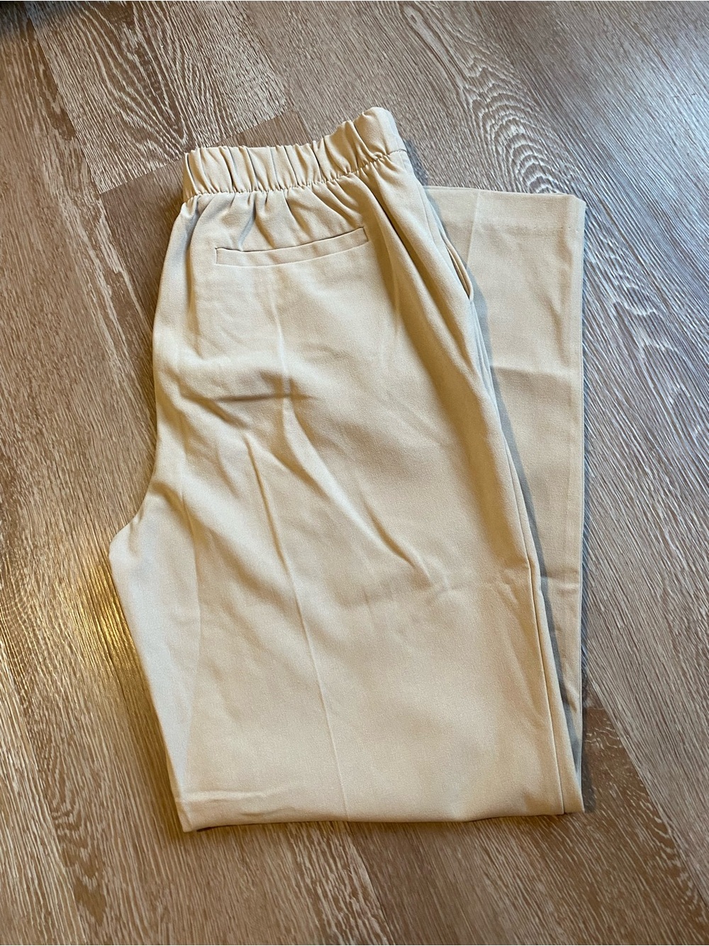 Time and Tru Women’s Khaki Elastic Waist Dress Pants